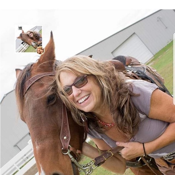 Meet your Posher, Roberta - Picture 2 of 2